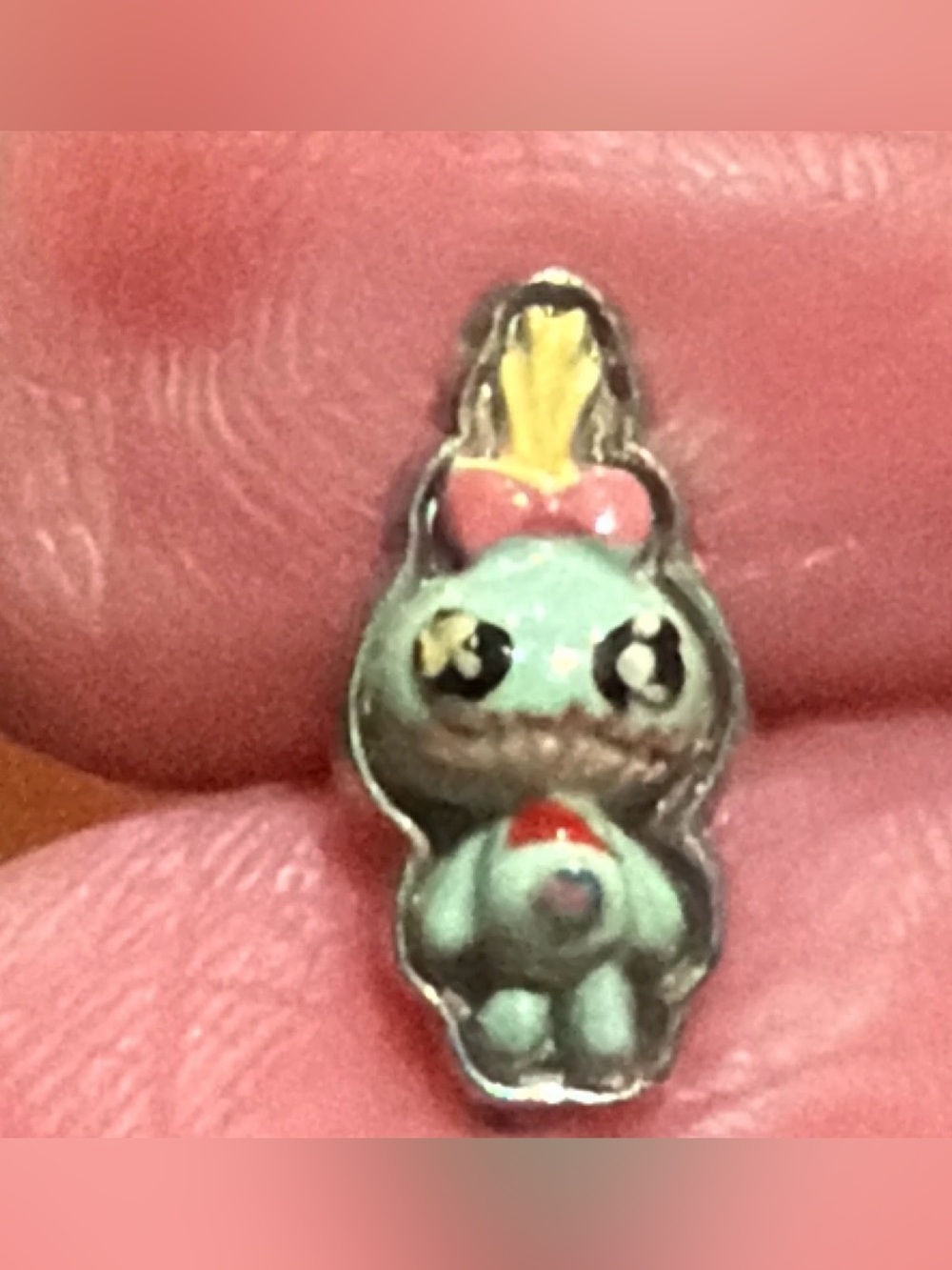 Disney Lilo & Stitch Scrump Single Stud Earring
